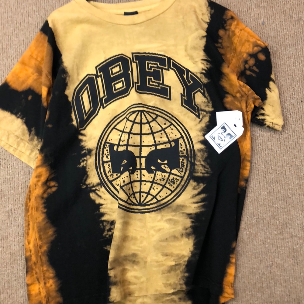 Obey shirt
